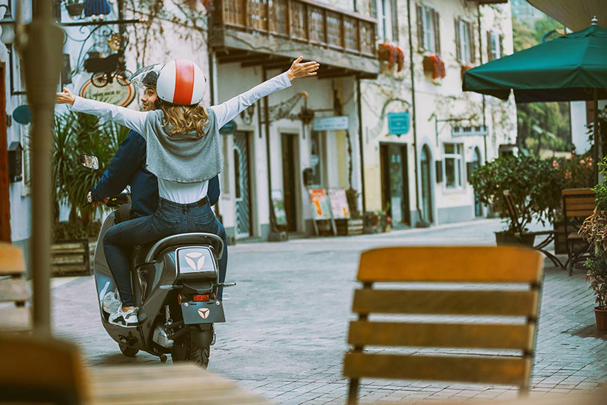 YADEA C1S Pro gallery